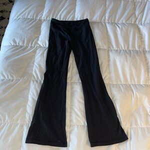 Lululemon flares Luon size 4